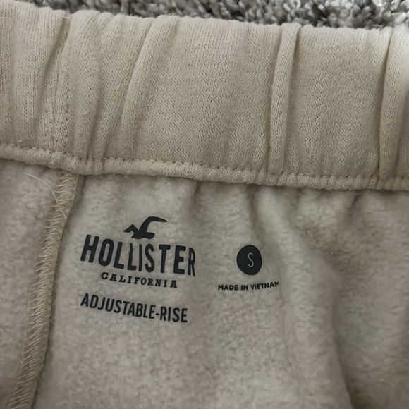 Hollister Cream Adjustable Rise Fleece Dad Joggers Size S - Picture 4 of 4
